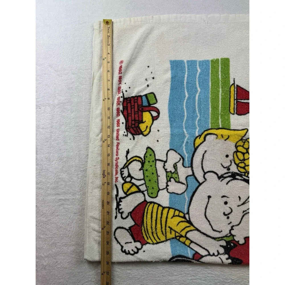 Vintage Jay Franco Peanuts Snoopy Beach Party Beach Towel 50